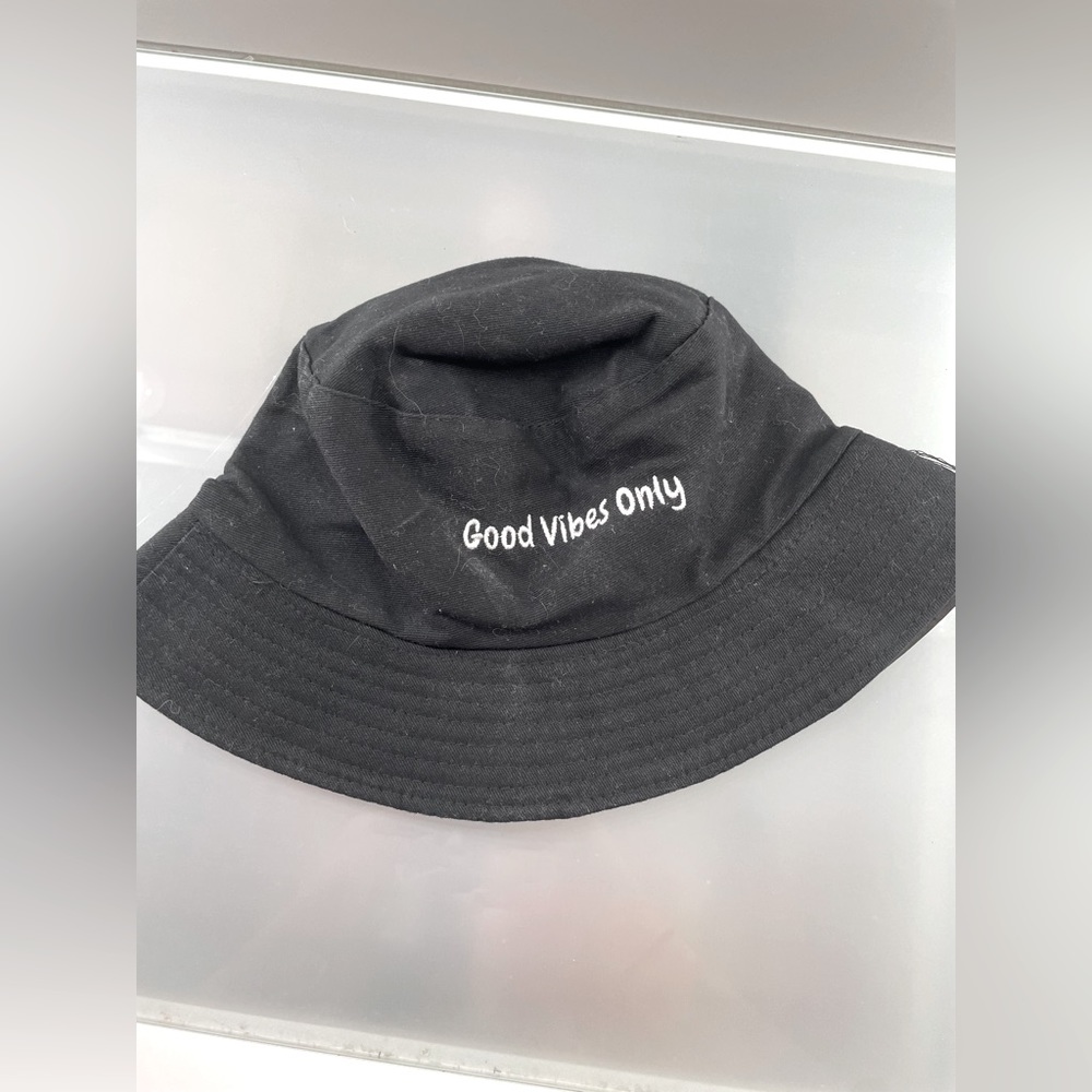 Good vibes only hat